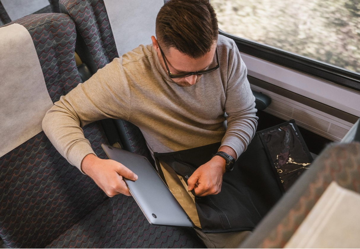 Offgrid Utility Faraday 13" Laptop Sleeve Non-Window